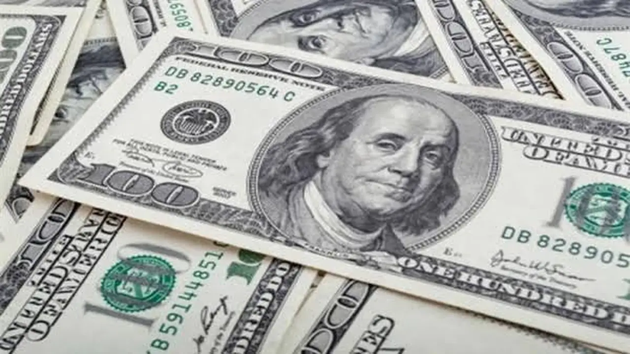 استقرار أسعار العملات الأجنبية مقابل الجنيه عند 52.49 جنيها بالتزامن مع عطلة البنوك